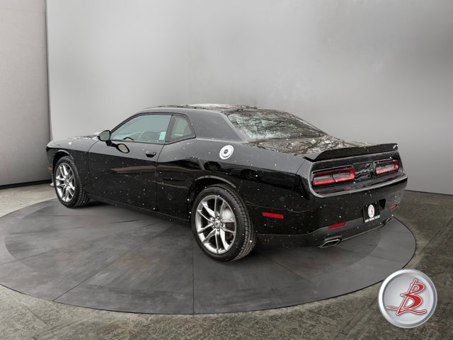 Used 2022 Dodge Challenger GT image 5