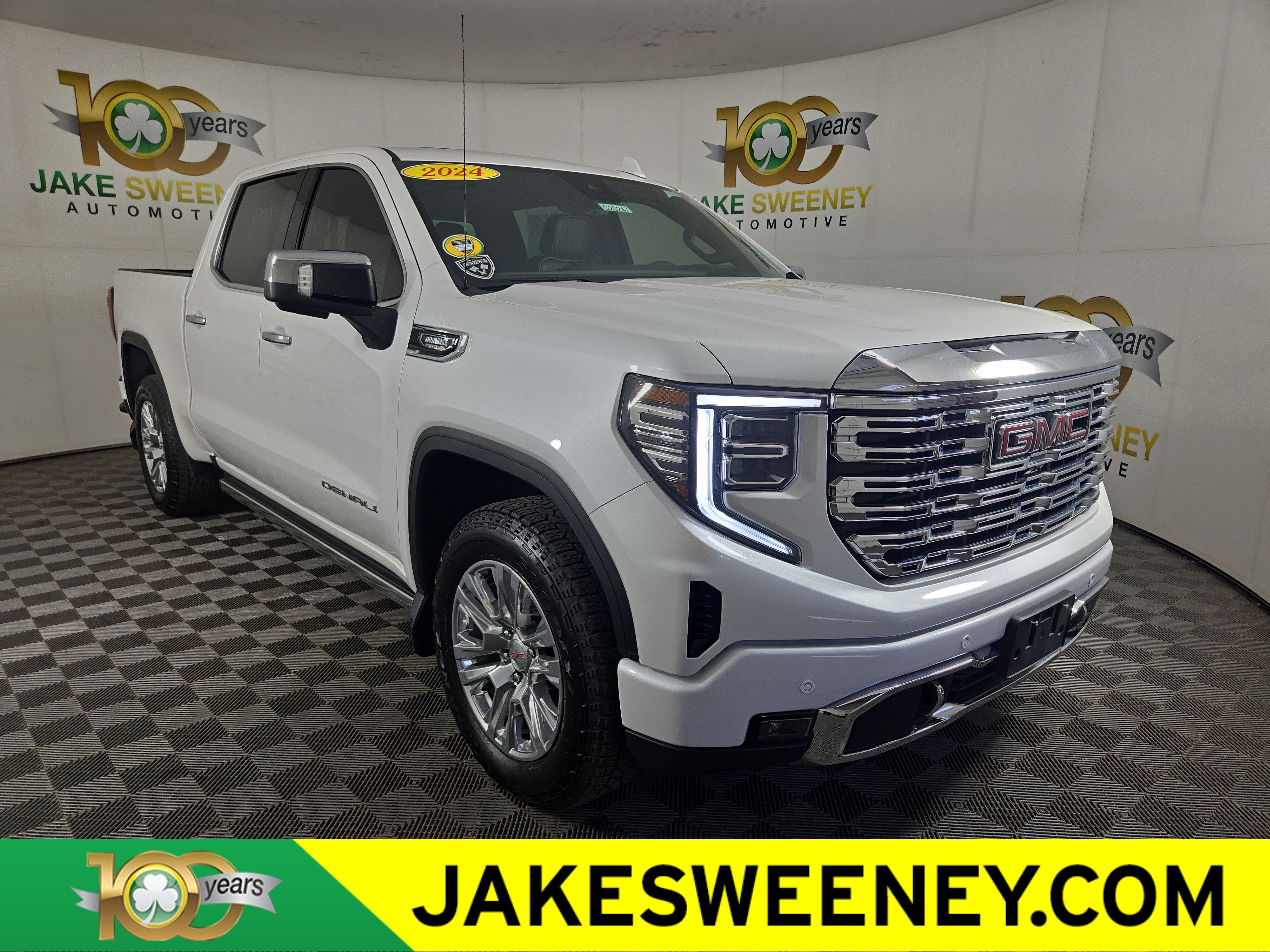 Certified 2024 GMC Sierra 1500 Denali w/ Technology Package AWD/4WD image 1