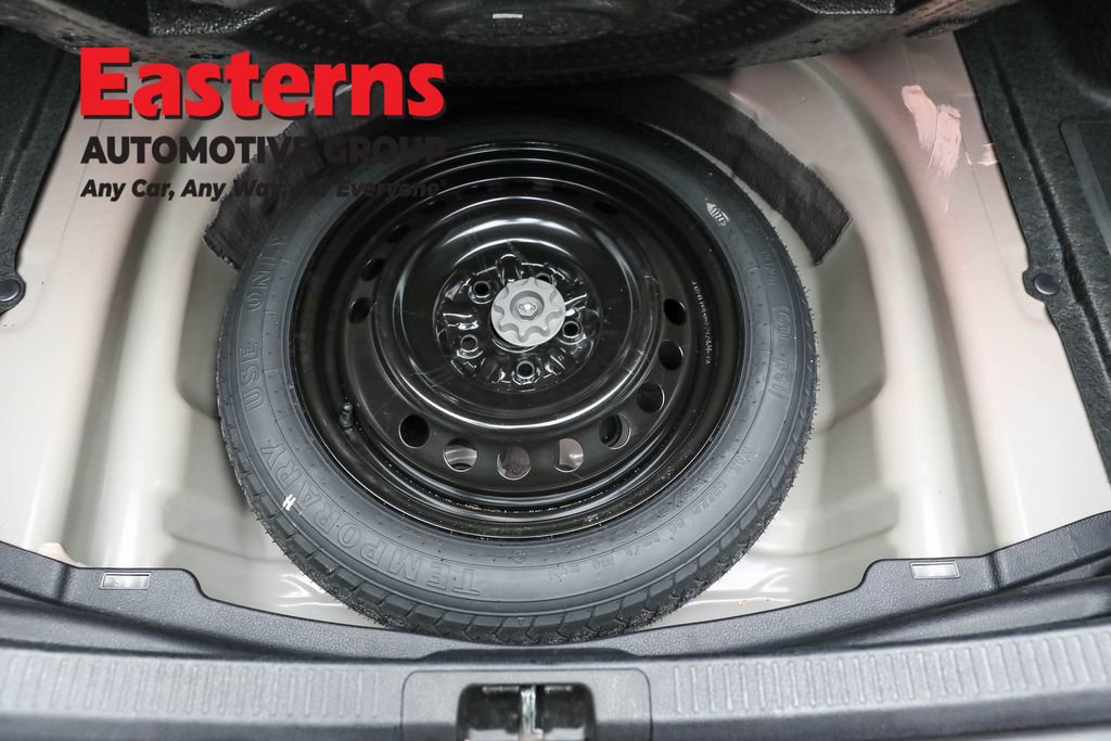 Used 2025 Toyota Camry LE image 21