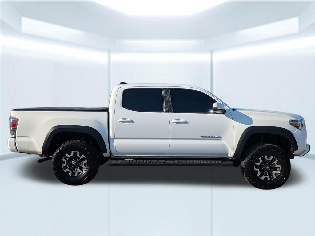 Used 2022 Toyota Tacoma TRD Off-Road w/ Technology Package image 6