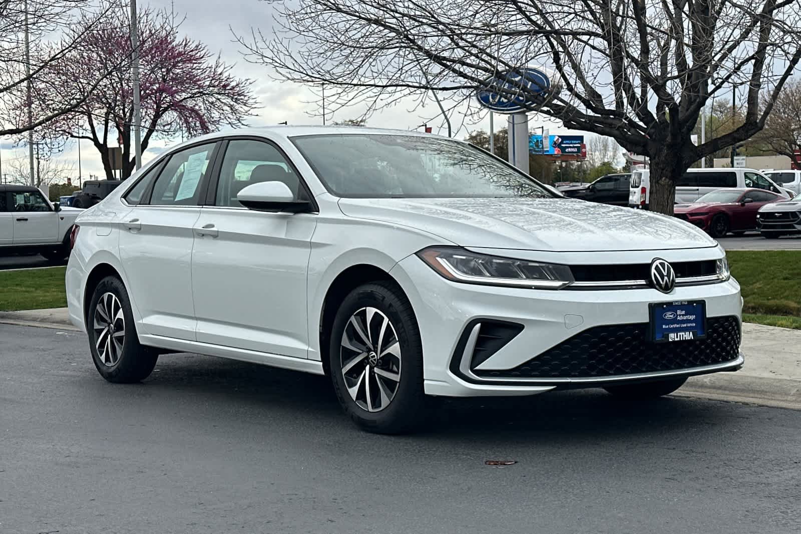 Used 2025 Volkswagen Jetta S image 9