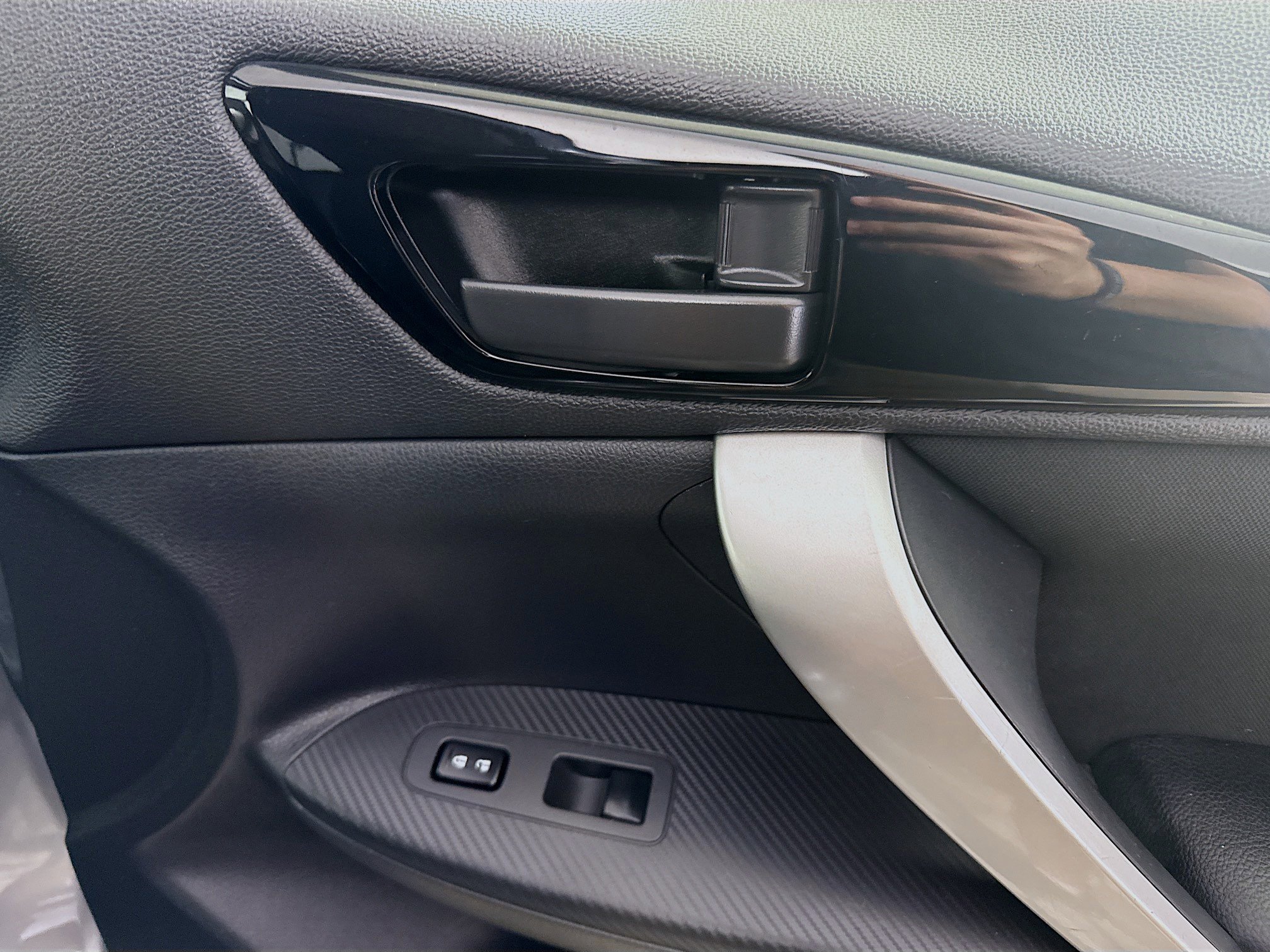 Used 2020 Mitsubishi Eclipse Cross ES image 30