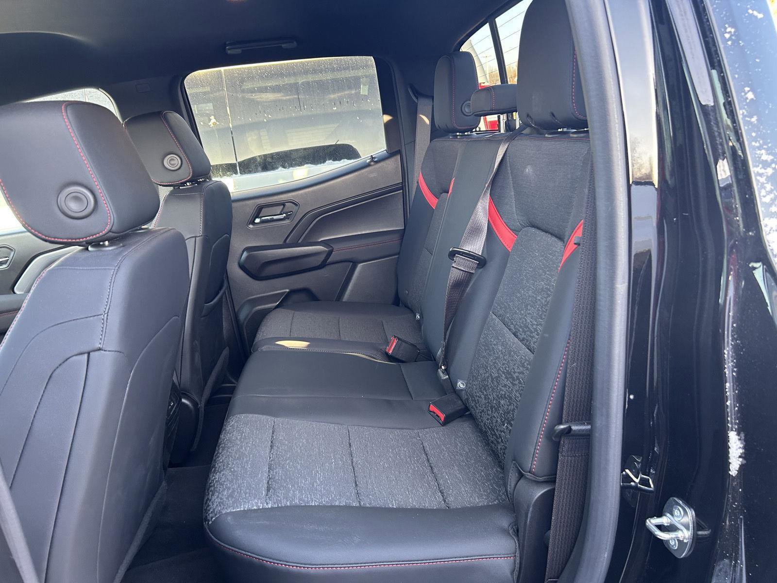 Used 2023 Chevrolet Colorado Z71 w/ Z71 Convenience Package 2 image 7