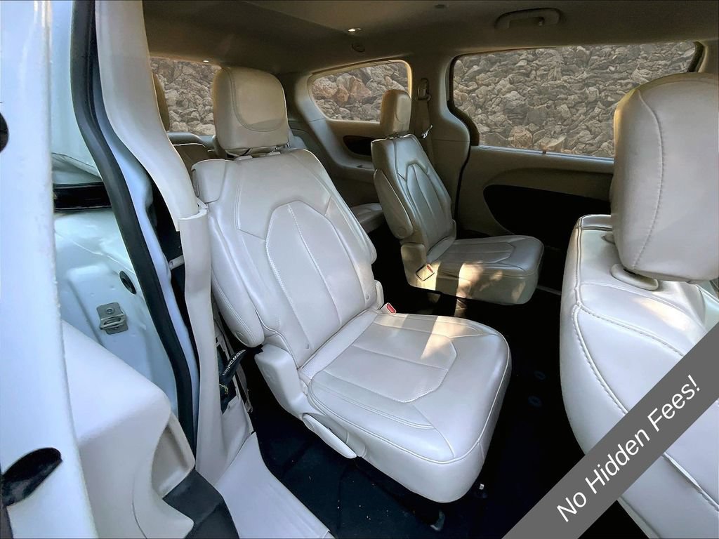 Used 2021 Chrysler Voyager Lxi FWD image 24