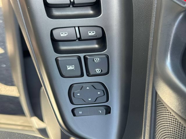 Used 2023 Hyundai Kona SEL AWD/4WD image 30