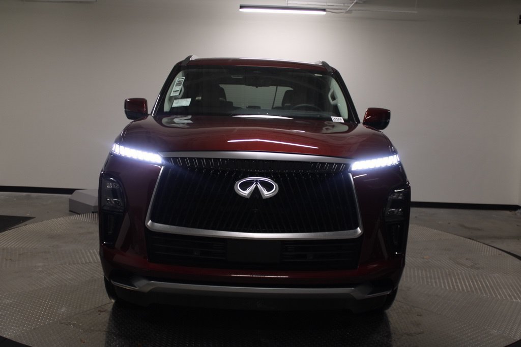 Certified 2025 INFINITI QX80 Sensory AWD/4WD image 10