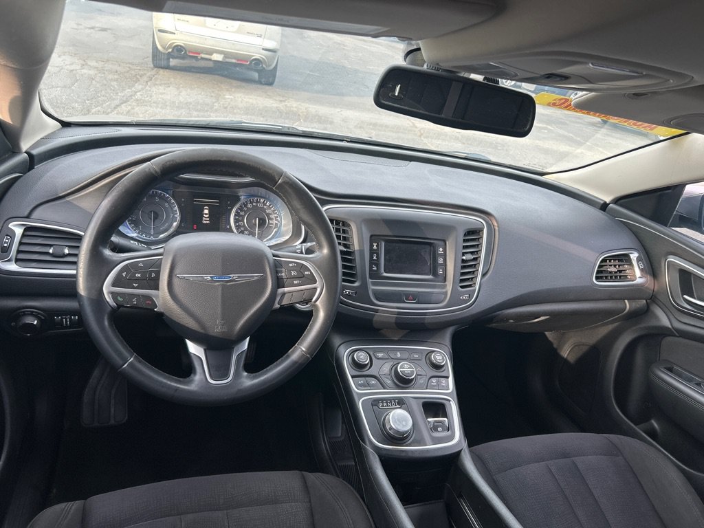 Used 2015 Chrysler 200 Limited w/ Convenience Group FWD image 13