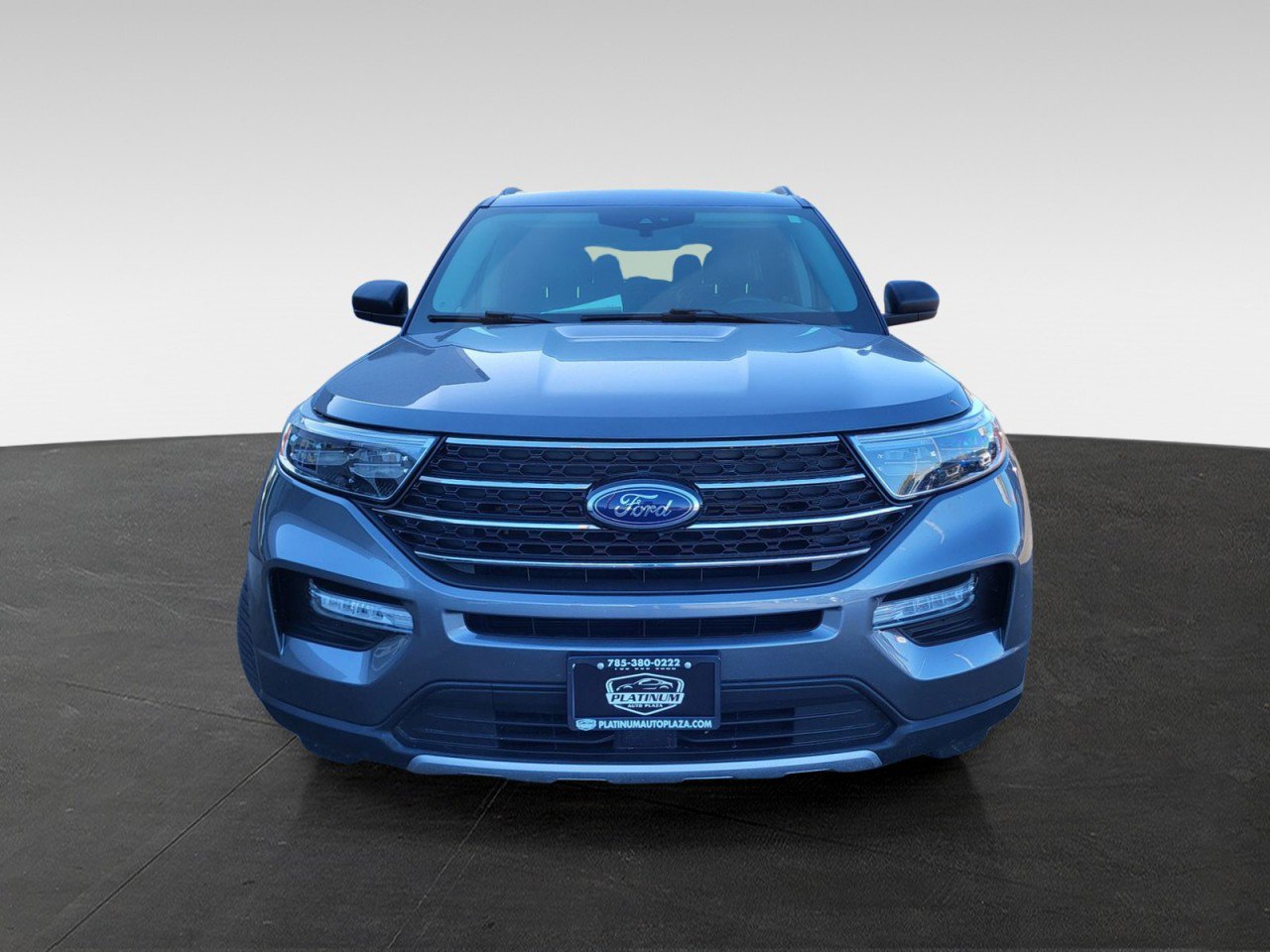 Used 2021 Ford Explorer XLT w/ Equipment Group 202A image 2