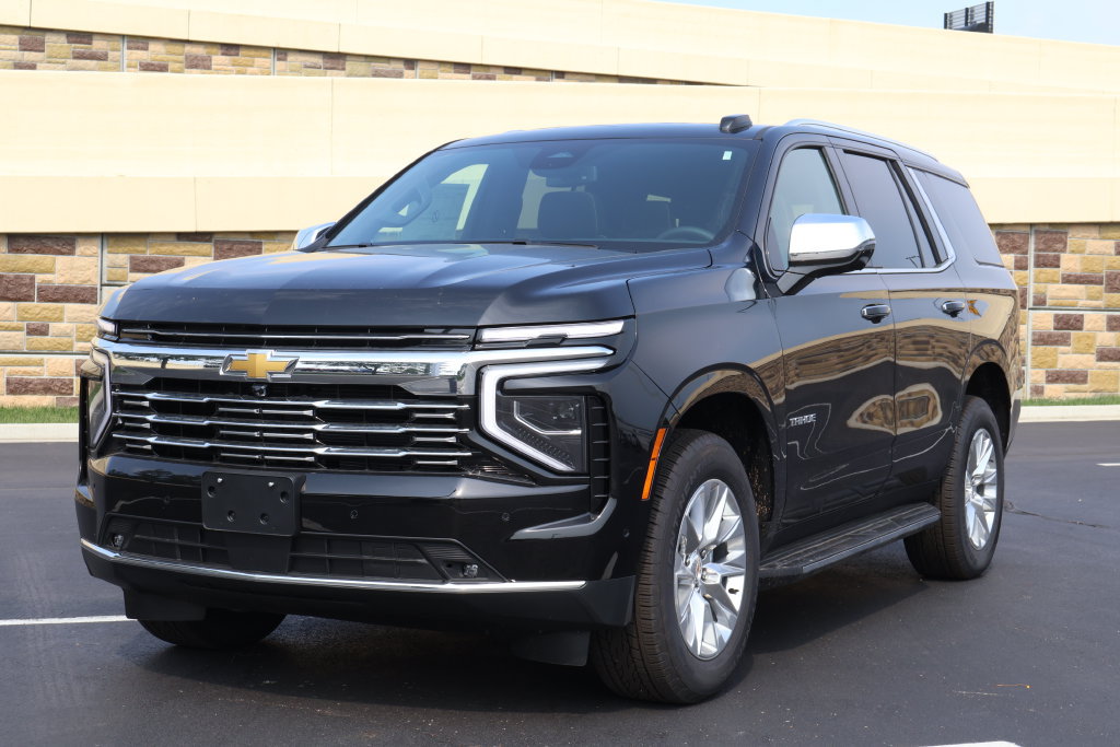 New 2026 Chevrolet Tahoe Premier w/ Sun And Tow Package AWD/4WD image 1