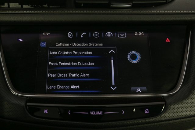 Used 2017 Cadillac XT5 Luxury w/ Driver Awareness Package image 25