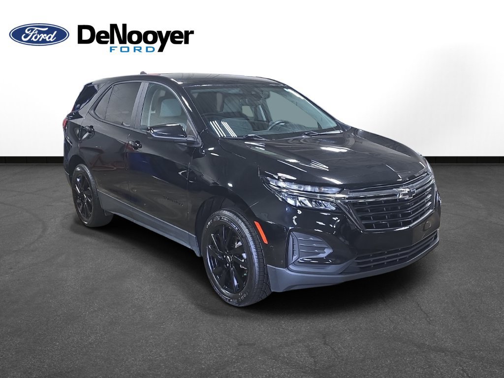 Used 2024 Chevrolet Equinox LS w/ LS Convenience Package AWD/4WD image 4