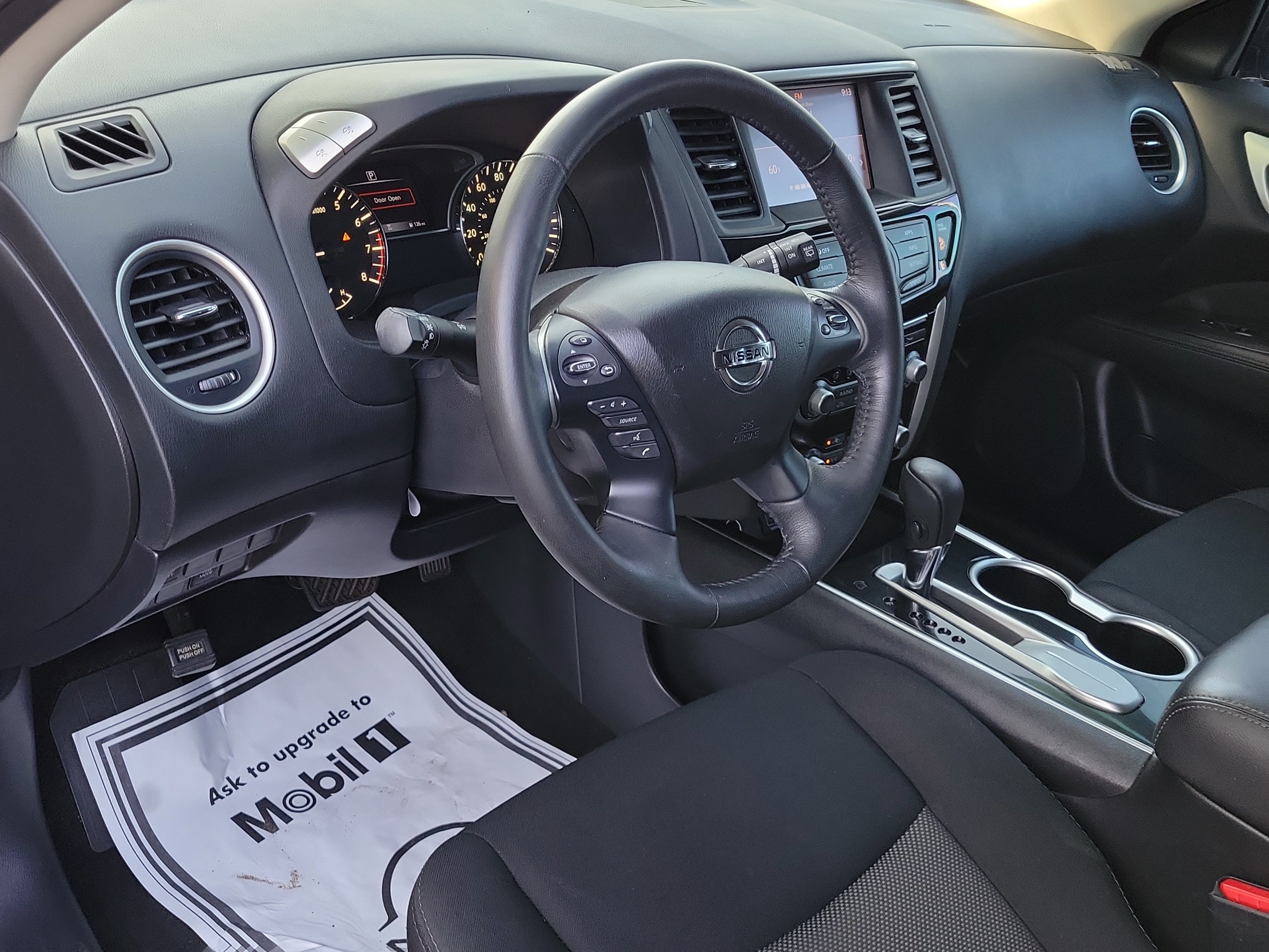 Used 2018 Nissan Pathfinder SV FWD image 20