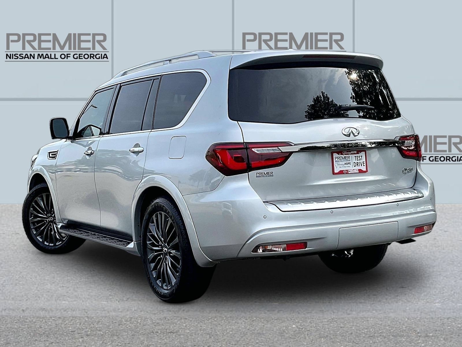 Used 2023 INFINITI QX80 Premium Select w/ Cargo Package RWD image 5