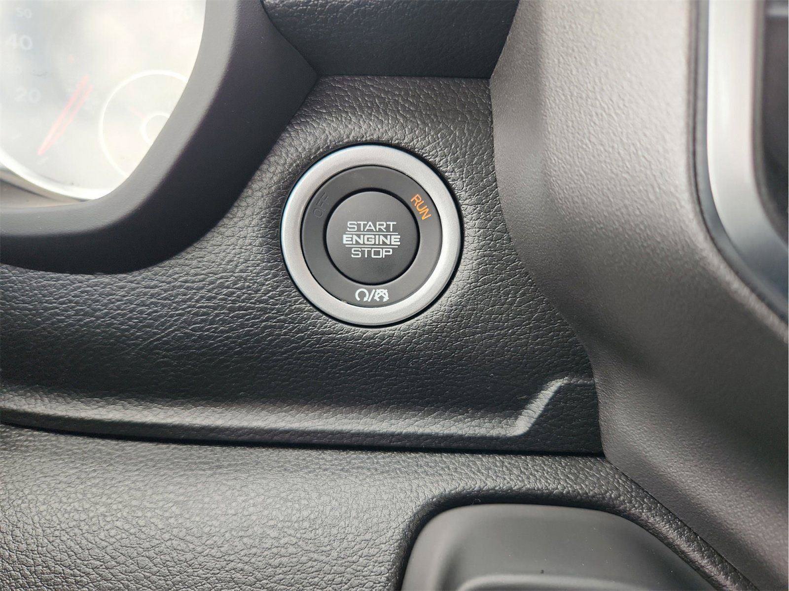 New 2026 RAM 1500 Express AWD/4WD image 17