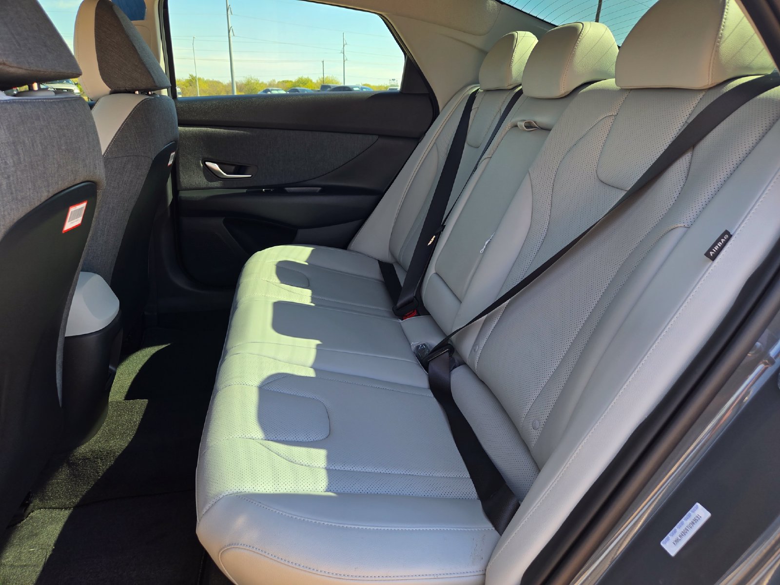 New 2026 Hyundai Elantra SEL Sport FWD image 18