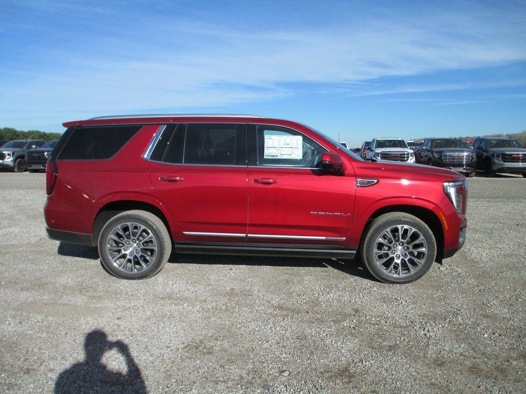 New 2026 GMC Yukon Denali w/ Denali Reserve Package image 3