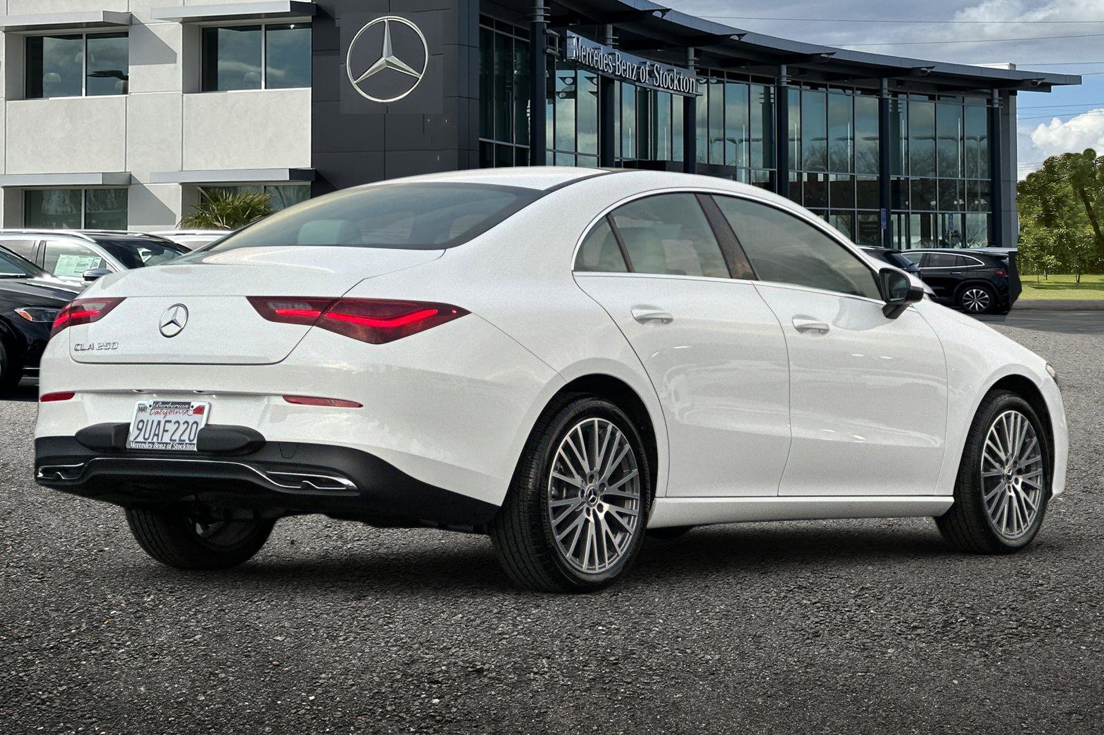 Certified 2025 Mercedes-Benz CLA 250 image 4