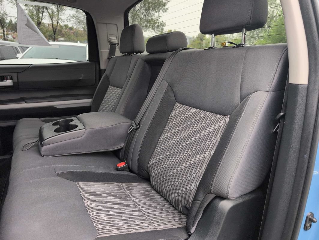 Used 2019 Toyota Tundra SR5 w/ SR5 Upgrade Package AWD/4WD image 10