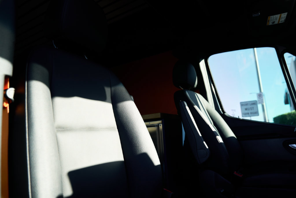 Used 2021 Mercedes-Benz Sprinter 2500 image 40