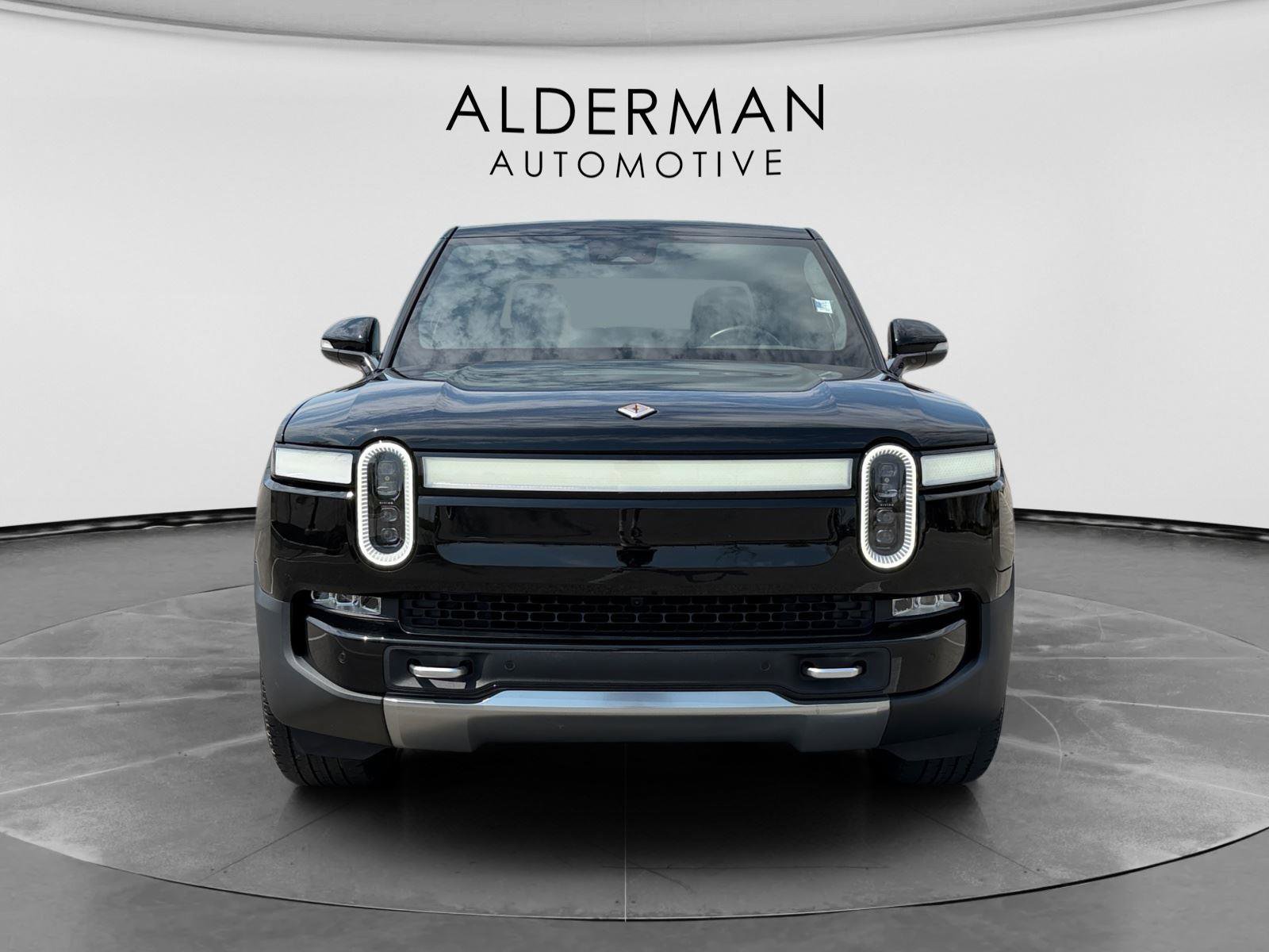 Used 2022 Rivian R1T Adventure image 8