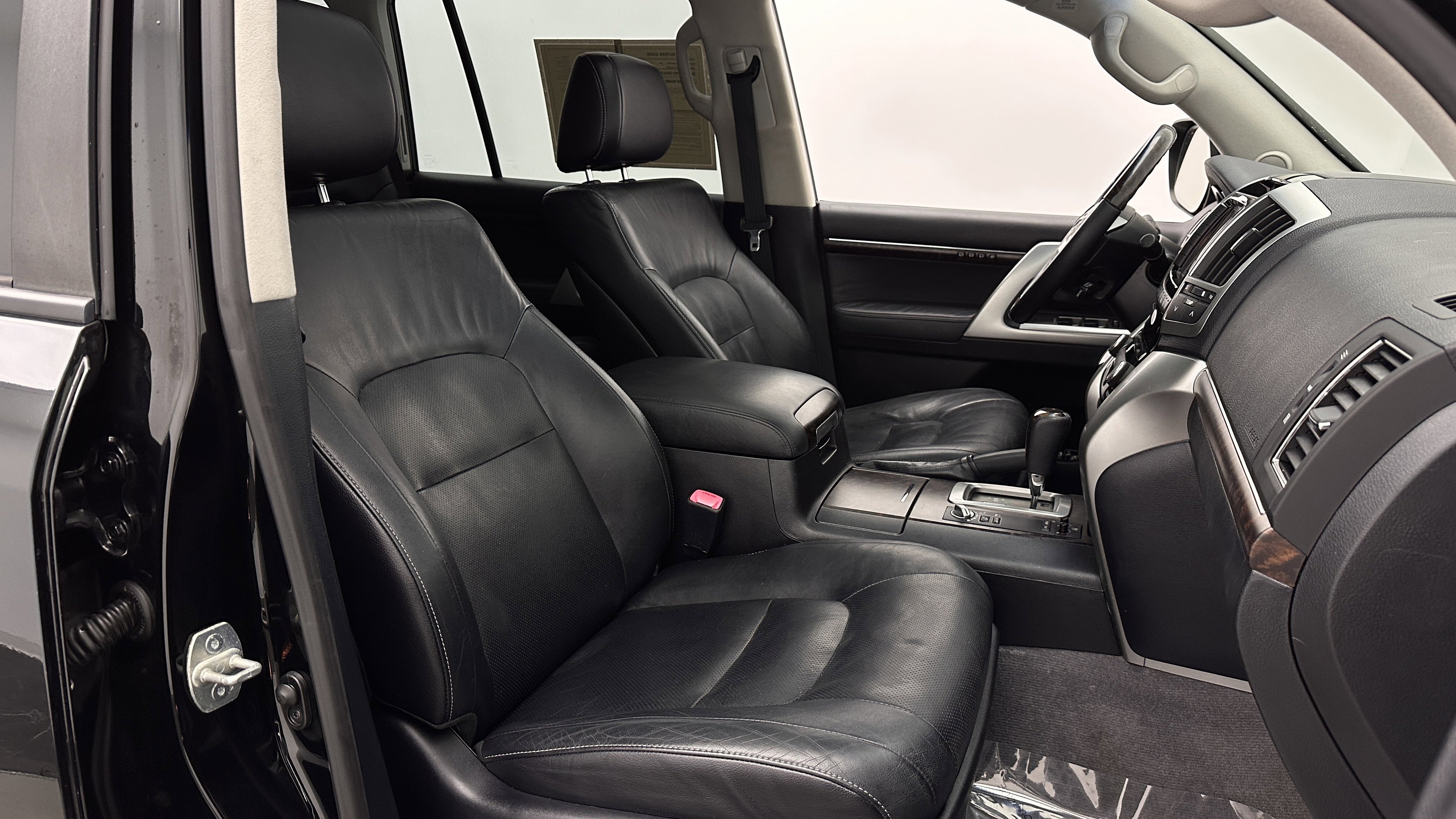 Used 2014 Toyota Land Cruiser AWD/4WD image 41