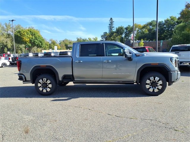 New 2026 GMC Sierra 3500 Denali w/ Denali Reserve Package image 2