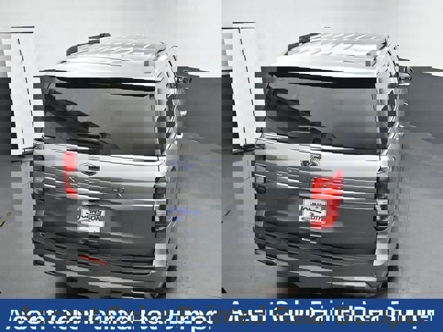 Used 2024 Ford Expedition XLT AWD/4WD image 28