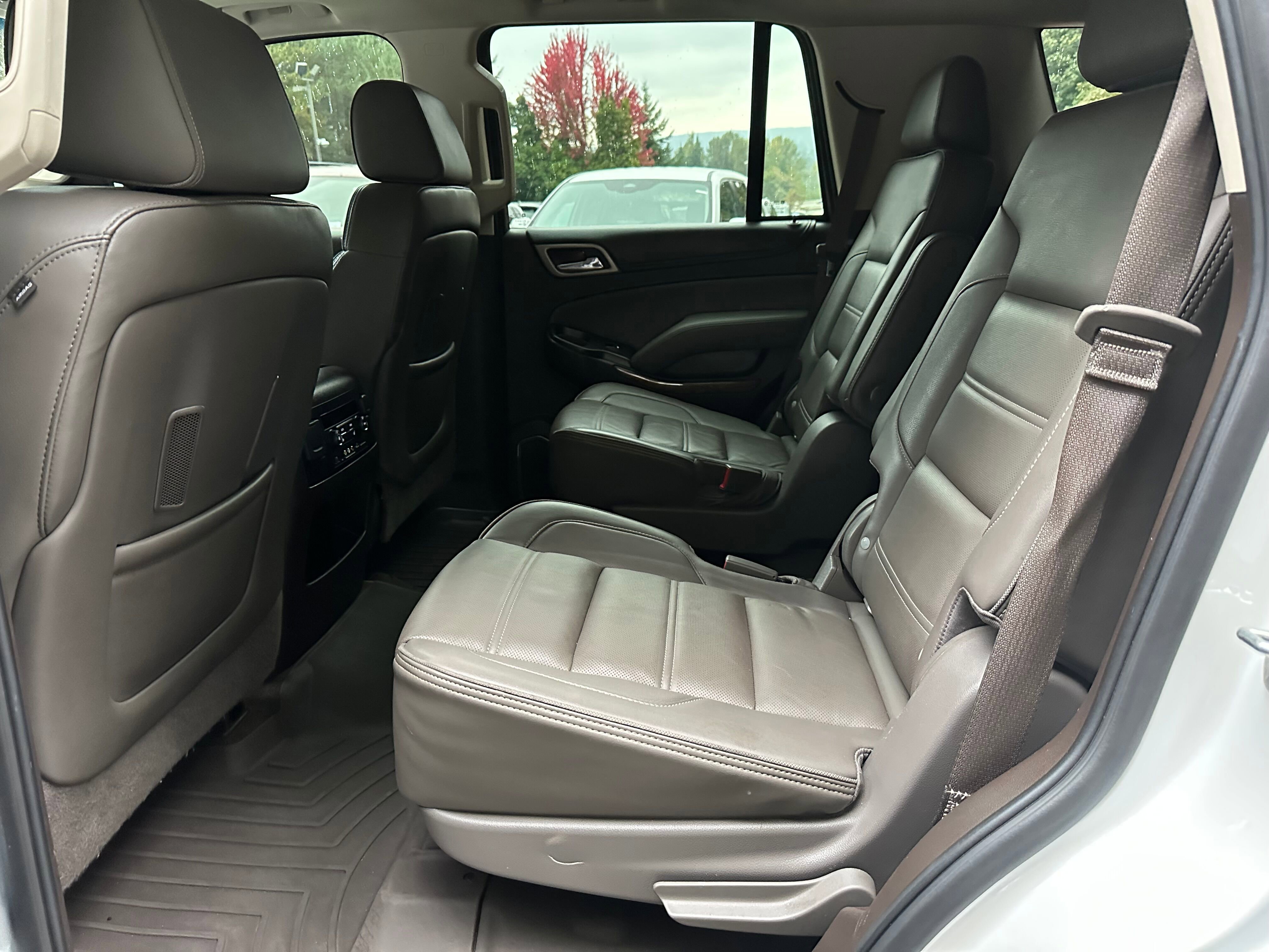 Used 2016 GMC Yukon Denali w/ Open Road Package image 15