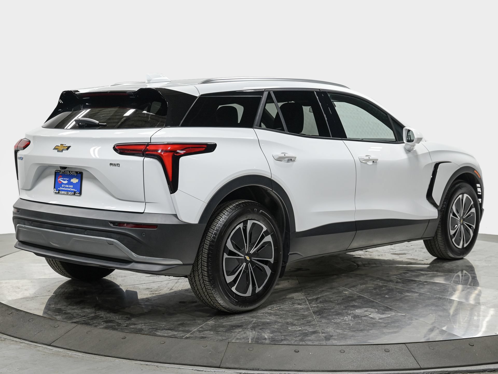 Used 2024 Chevrolet Blazer EV LT AWD/4WD image 7