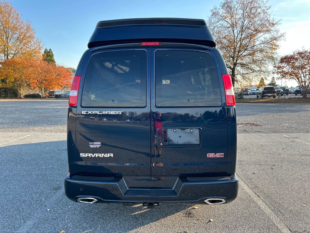 Used 2025 GMC Savana 2500 Extended w/ Driver Convenience Package image 5