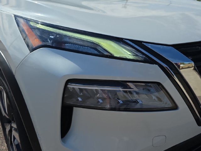 Used 2022 Nissan Rogue SL w/ SL Premium Package FWD image 9