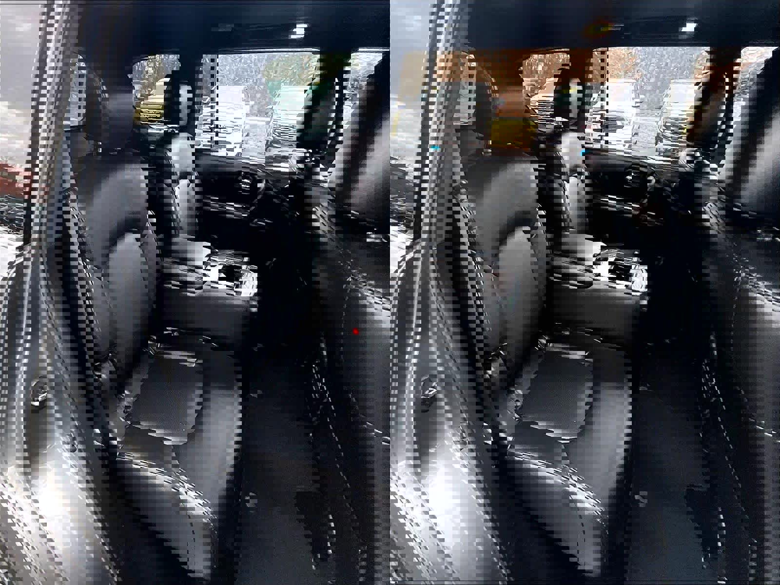 Used 2022 Nissan Armada SL w/ Midnight Edition Package image 15