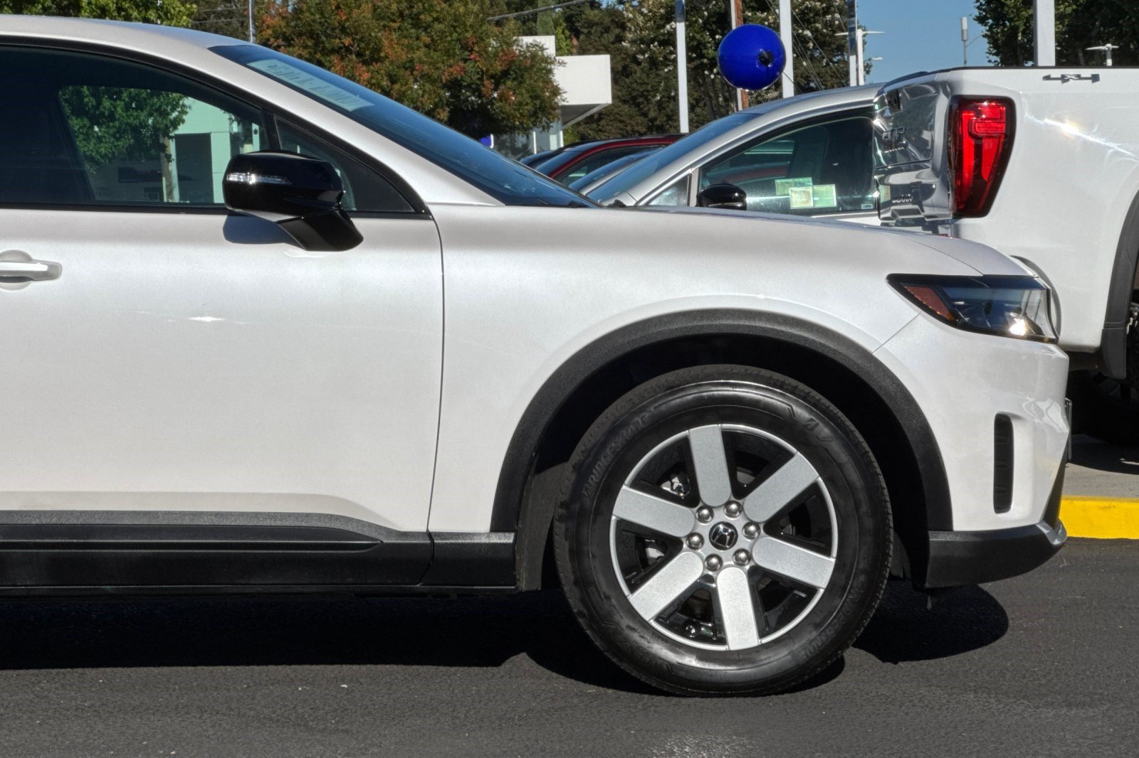 Used 2024 Honda Prologue EX image 37