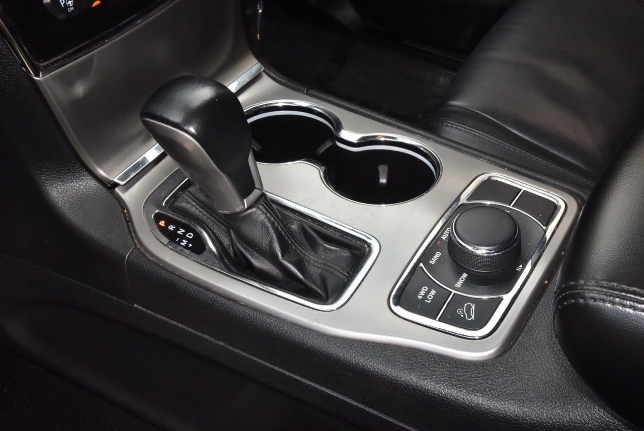 Used 2022 Jeep Grand Cherokee Limited image 30