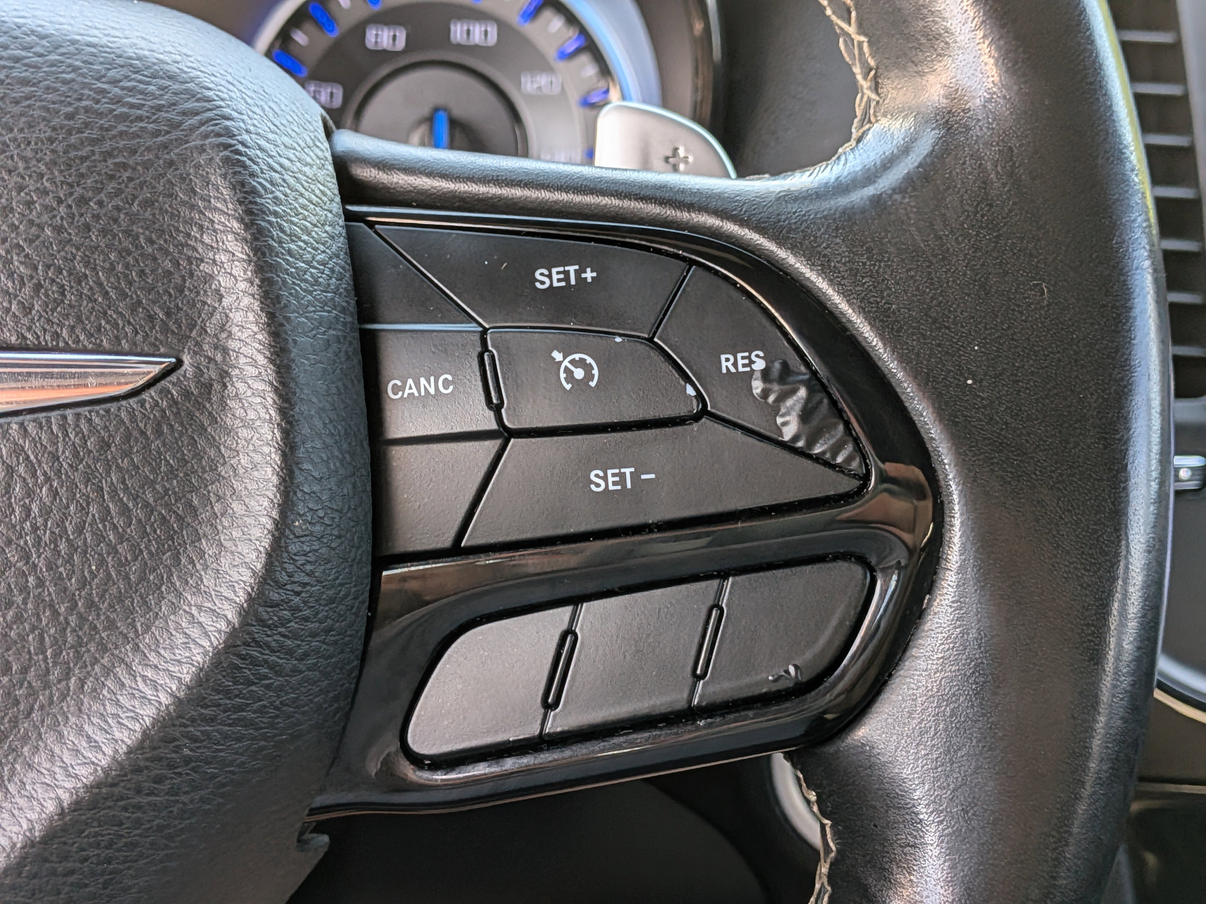 Used 2019 Chrysler 300 S image 24