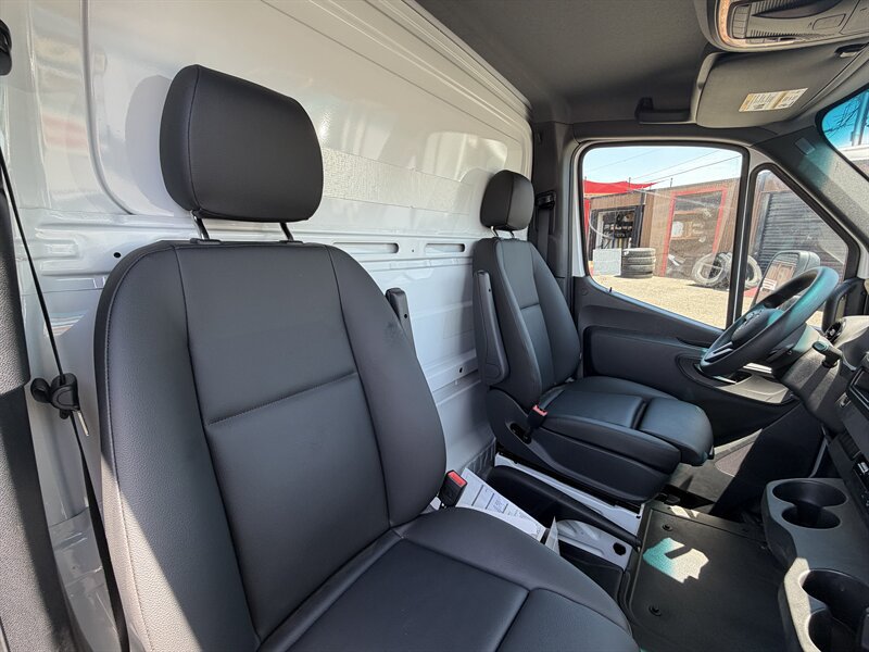 Used 2023 Mercedes-Benz Sprinter 4500 w/ Acoustic Package image 19