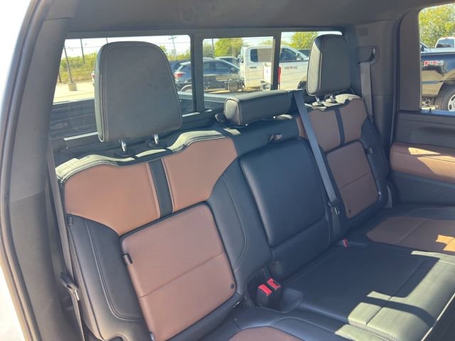 Used 2022 Chevrolet Silverado 2500 High Country w/ Safety Package II image 31