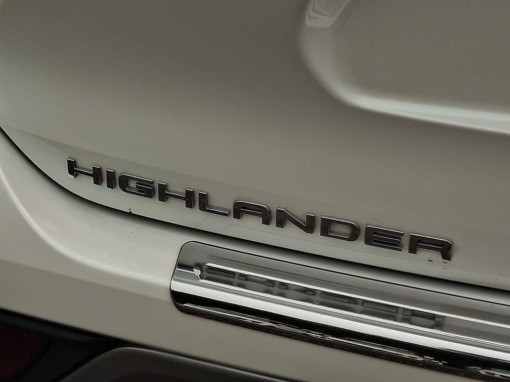 Used 2021 Toyota Highlander Platinum AWD/4WD image 32