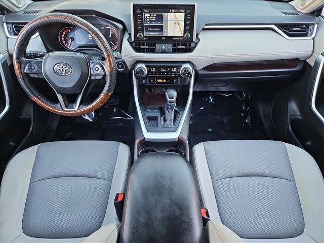 Used 2019 Toyota RAV4 Limited w/ Cold Weather Package FWD image 19