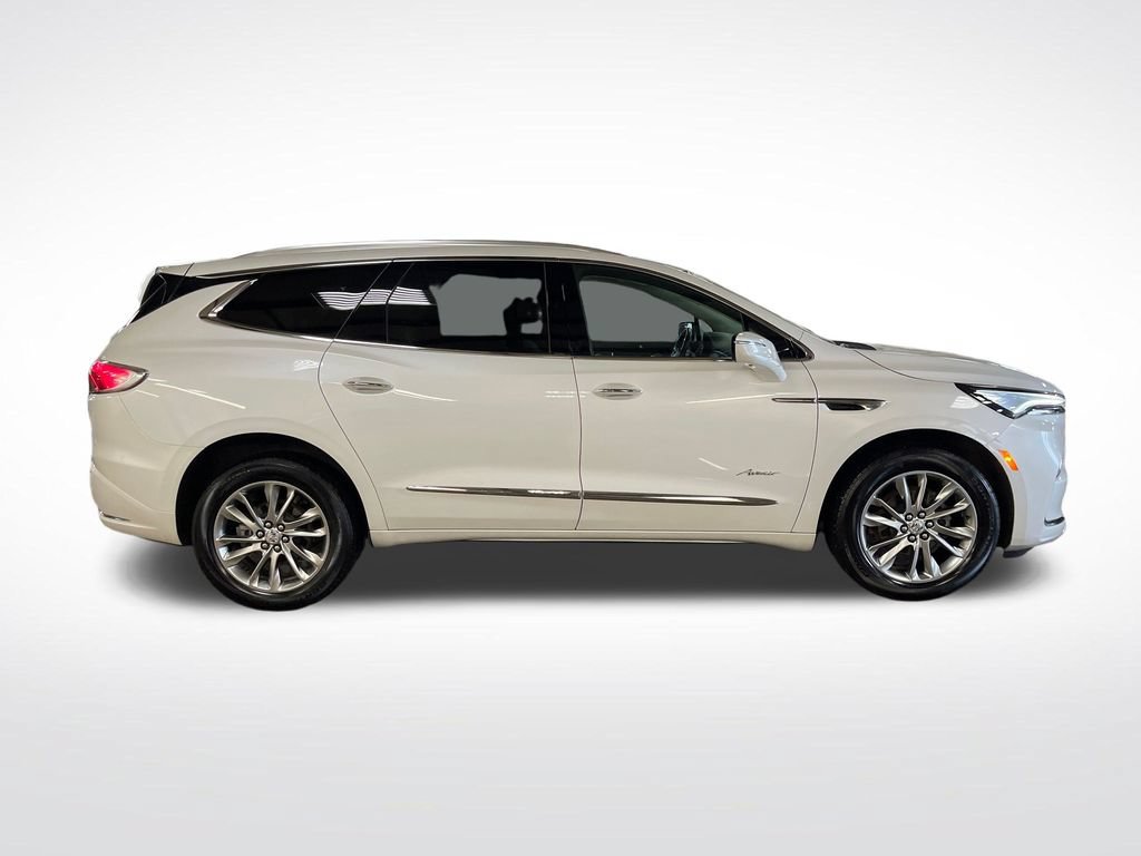 Used 2024 Buick Enclave Avenir w/ Avenir Technology Package AWD/4WD image 7