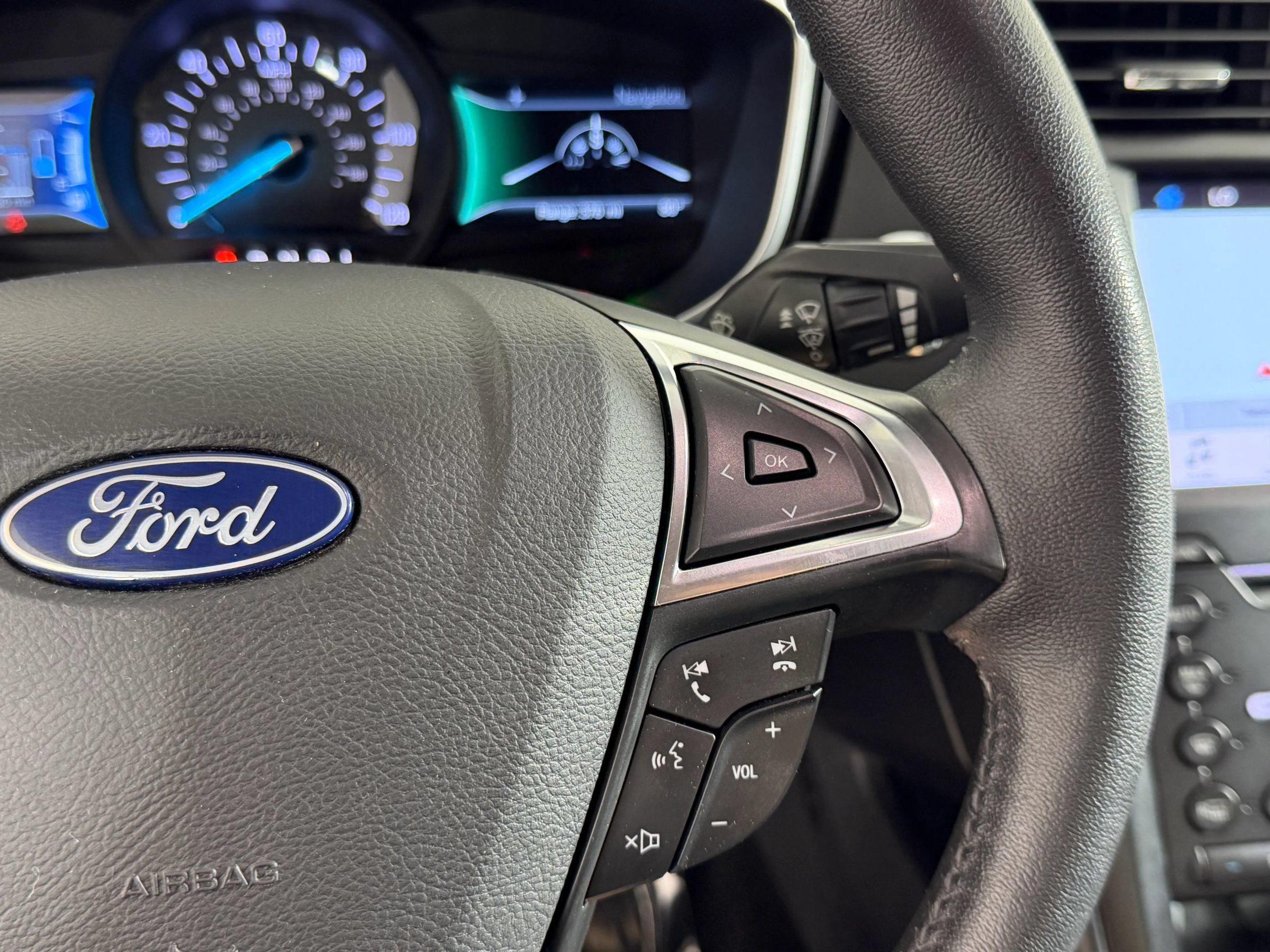 Used 2019 Ford Fusion Titanium FWD image 25