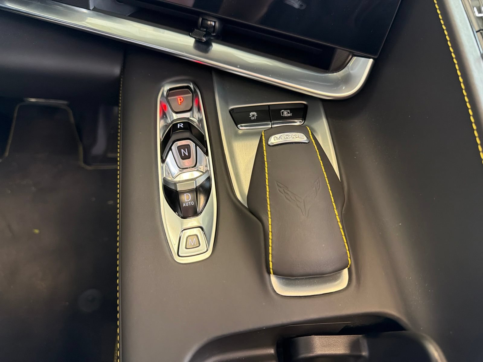 Used 2023 Chevrolet Corvette Stingray Premium Conv w/ Battery Protection Package RWD image 28