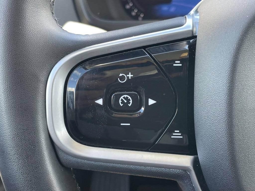 Used 2023 Volvo XC90 B6 Ultimate w/ Protection Package Premier AWD/4WD image 10