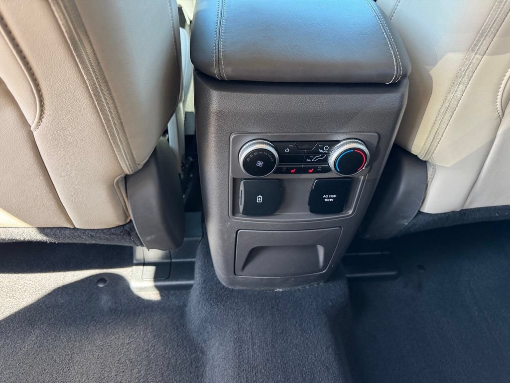 Used 2023 Ford Explorer Platinum w/ Technology Package AWD/4WD image 16