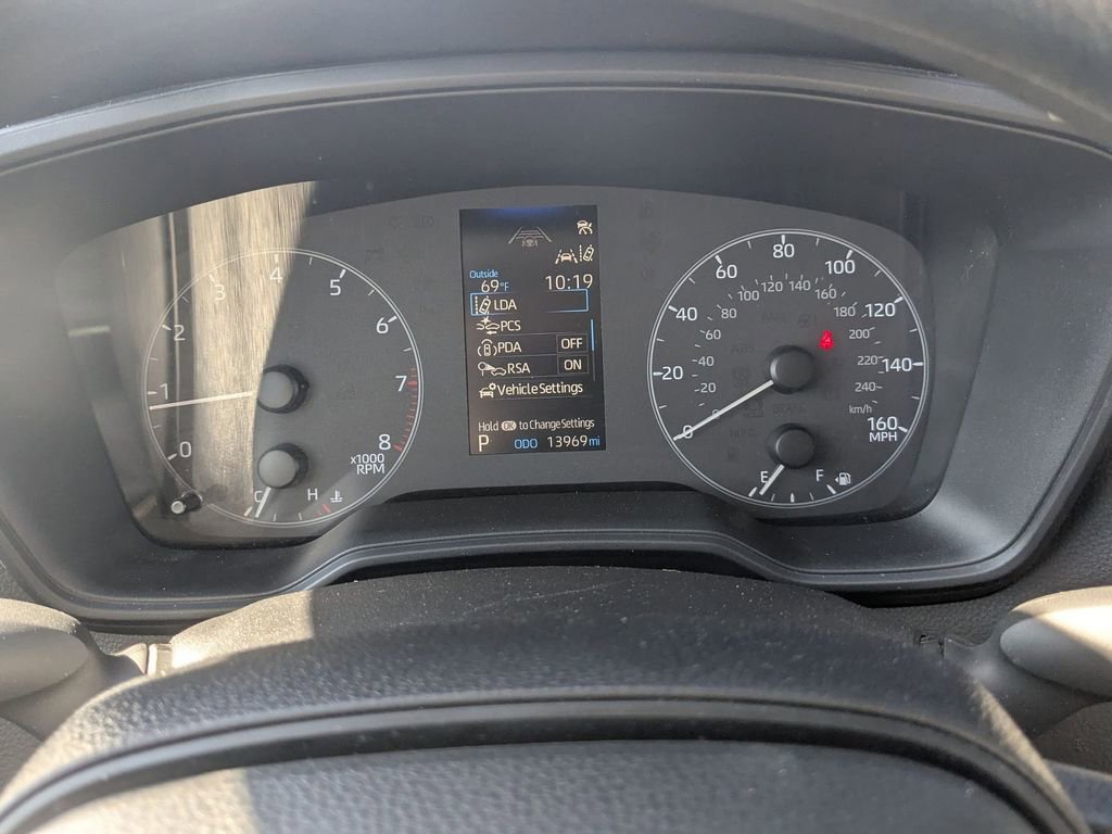 Used 2025 Toyota Corolla LE FWD image 18