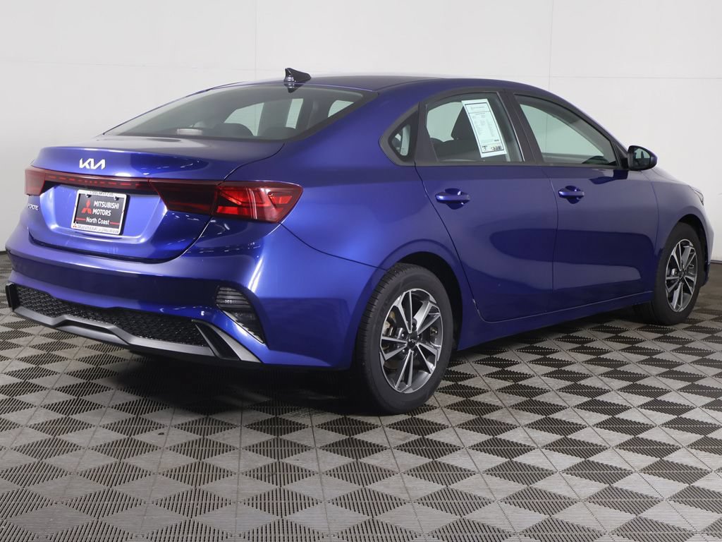 Used 2023 Kia Forte LXS FWD image 8