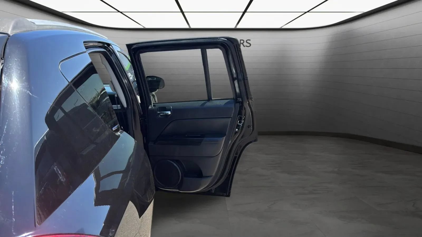 Used 2016 Jeep Compass Sport w/ Power Value Group FWD image 42