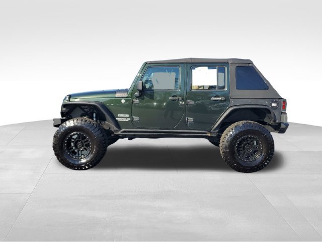 Used 2010 Jeep Wrangler Unlimited Sport AWD/4WD image 7