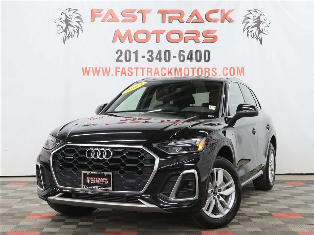 Used 2023 Audi Q5 2.0T Premium w/ Convenience Package AWD/4WD image 1