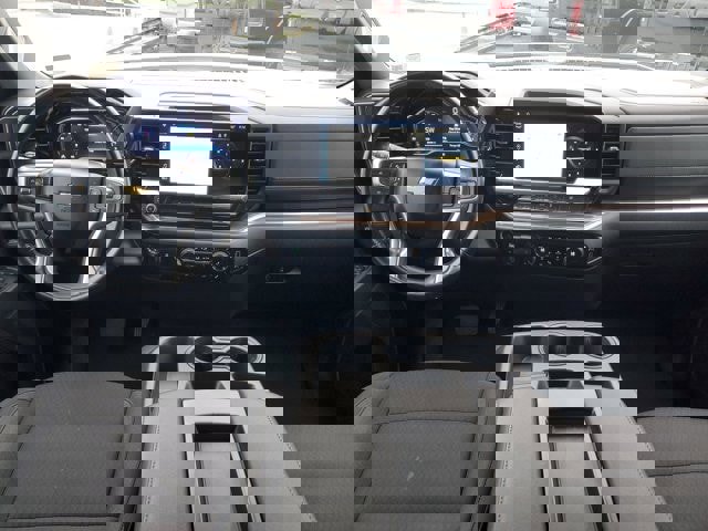 Used 2025 Chevrolet Silverado 1500 LT image 13